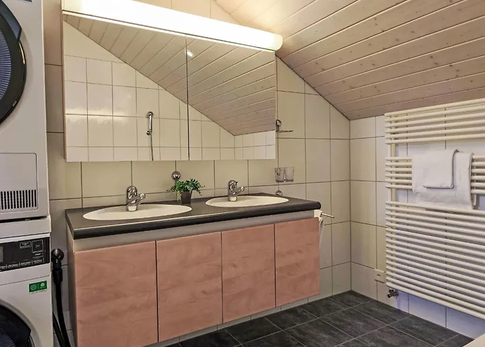 Eiger By Interhome Lejlighed